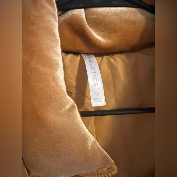 Fabletics Puffer Jacket - Picture 3 of 7